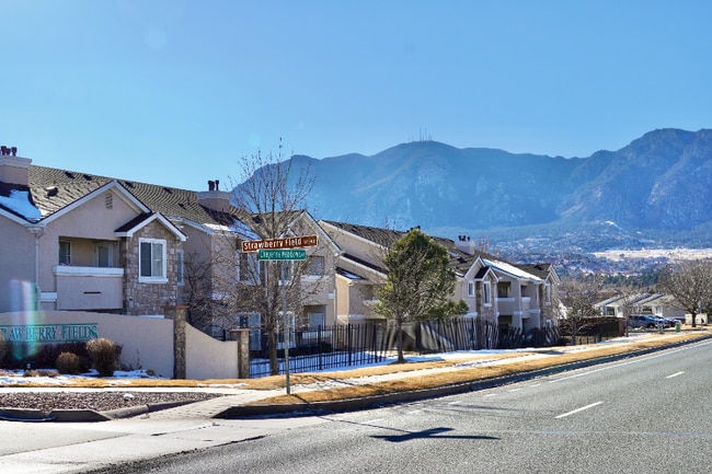 Photo - 3670 Strawberry Field Grove Unit A