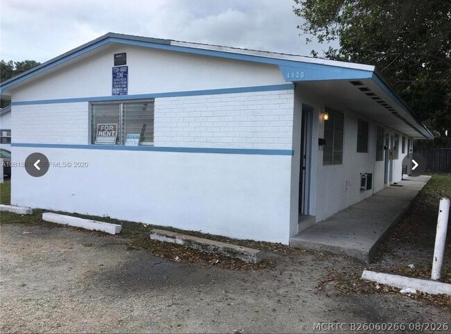 Building Photo - 1120 Sesame St Unit 1