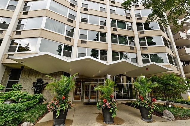 Photo - 555 W Cornelia Ave Condo Unit 204