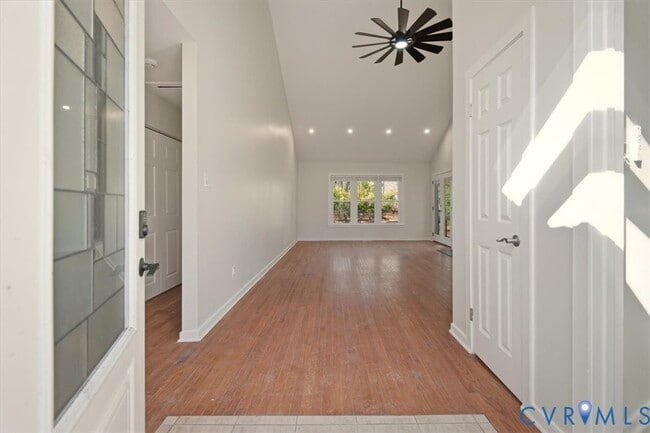 Photo - 5600 Woods Walk Rd