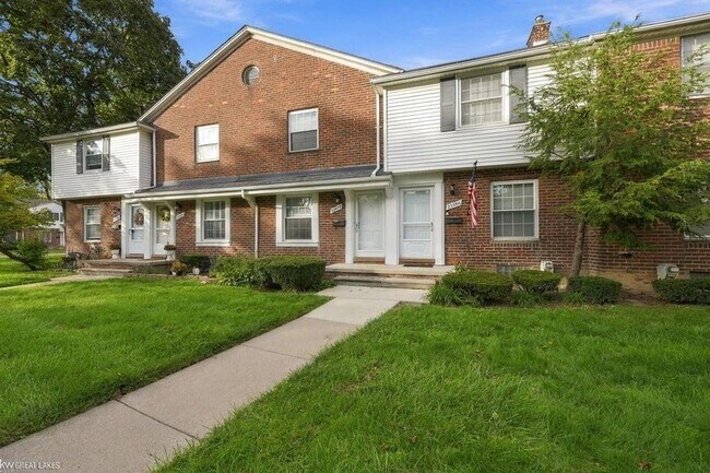 22998 Gary Ln