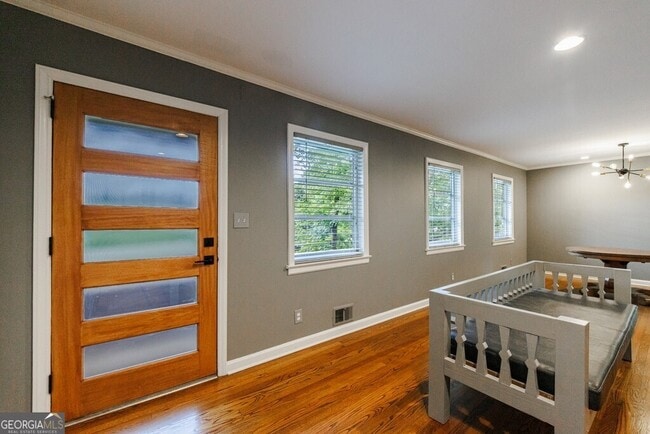 Photo - 776 Windsor Parkway