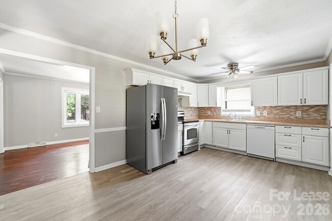 Photo - 4815 Carriage Dr Cir