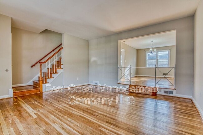 Building Photo - 6149 Dunroming Rd