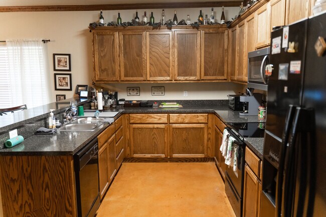 Photo - 111 Brock Hill Ln