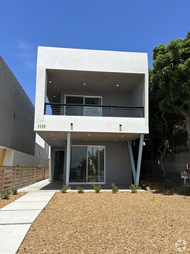 Building Photo - 3328 B St Rental
