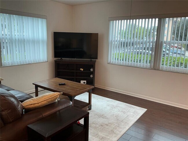 Photo - 2525 W Bay Dr Unidad E14