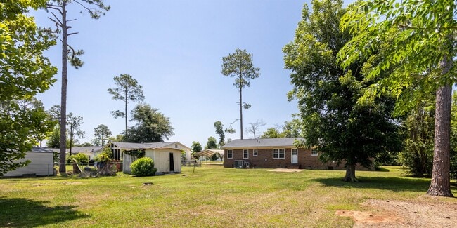 Photo - 407 Holly Dr