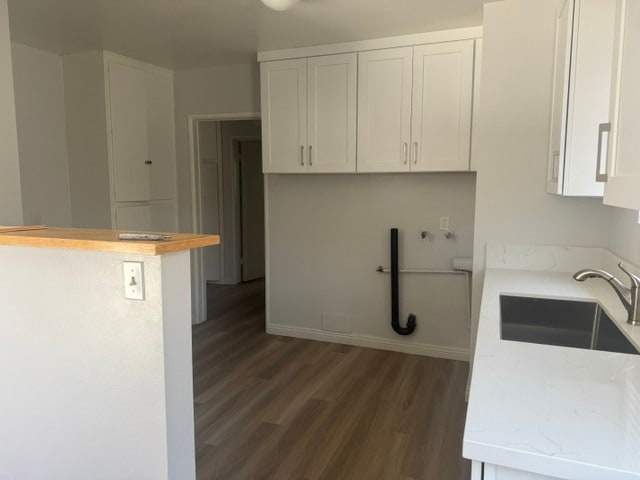 La cocina tiene conexiones para lavadora y secadora. - 14523 Osage Ave Unidad 14523 Osage Av, #3
