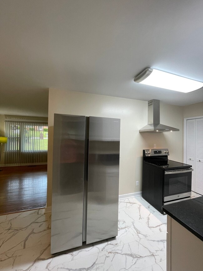 Photo - 2316 Martin Rd