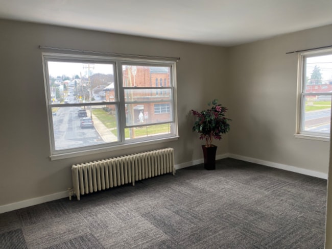 Building Photo - 1007 Hanover Ave Rental