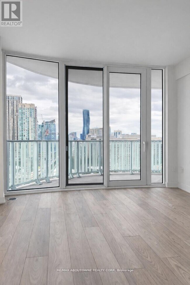 Photo - 1 Fairview Rd E Unit 1709