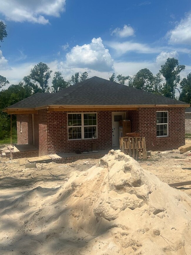 Building Photo - 3 Bed 2 Bath New Construction Brick House