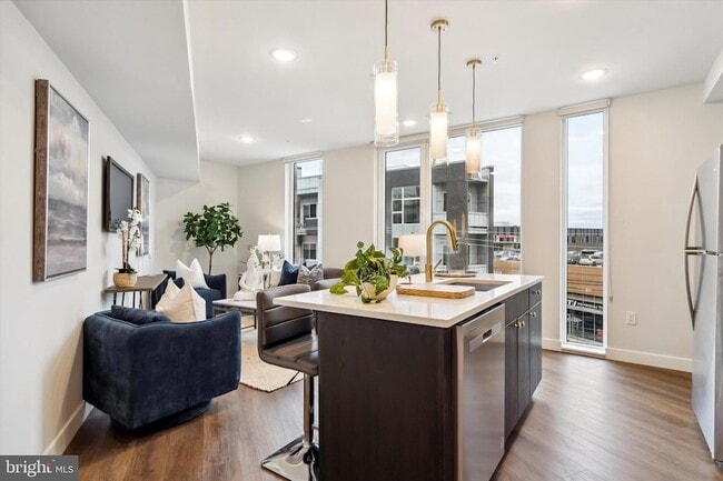 Building Photo - 1102 Germantown Ave Unit 309