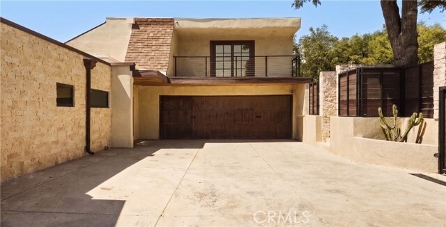Building Photo - 3858 Alta Mesa Dr