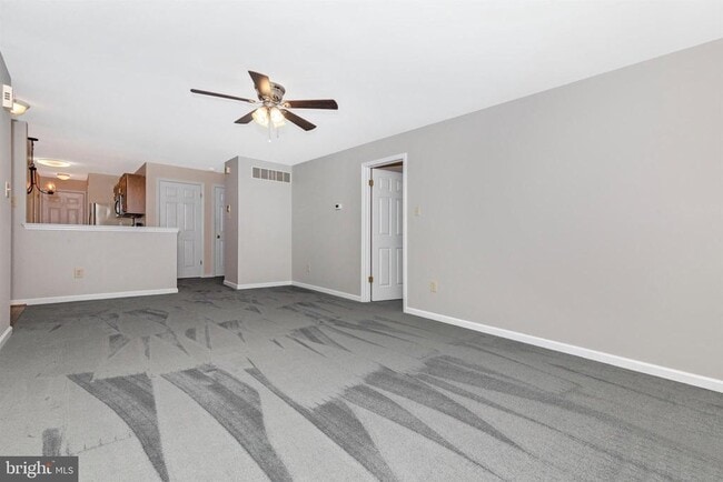 Photo - 250 Yorkminster Rd
