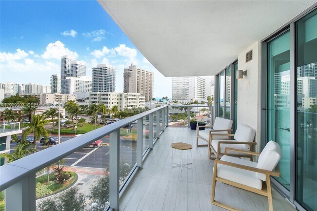 Photo - 6620 Indian Creek Dr Unit 516