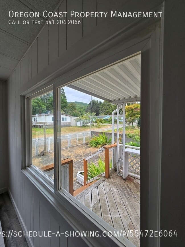 Photo - 963 S Grayling St