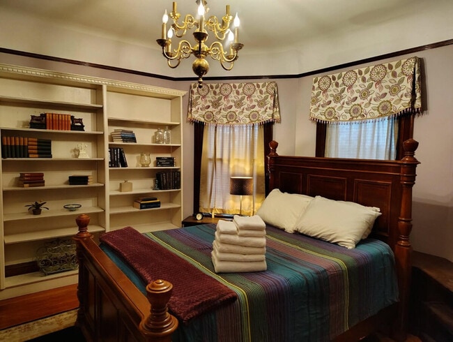 Photo - 14 Peverell St Unit ID1380176P