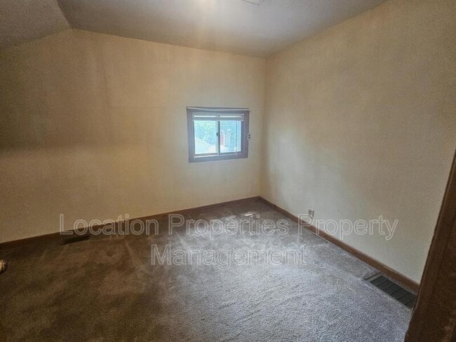 Photo - 925 Alabama St