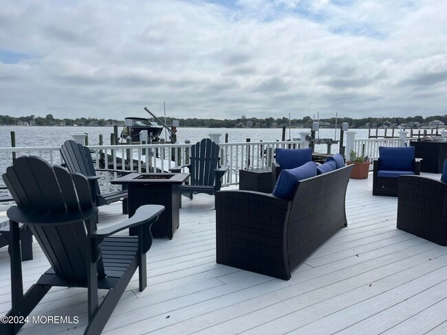 Photo - 48 Island Dr
