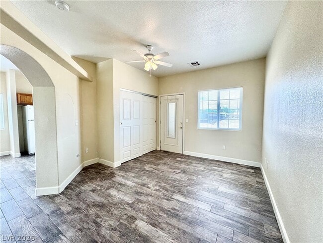 Photo - 1180 Zelzah Ave