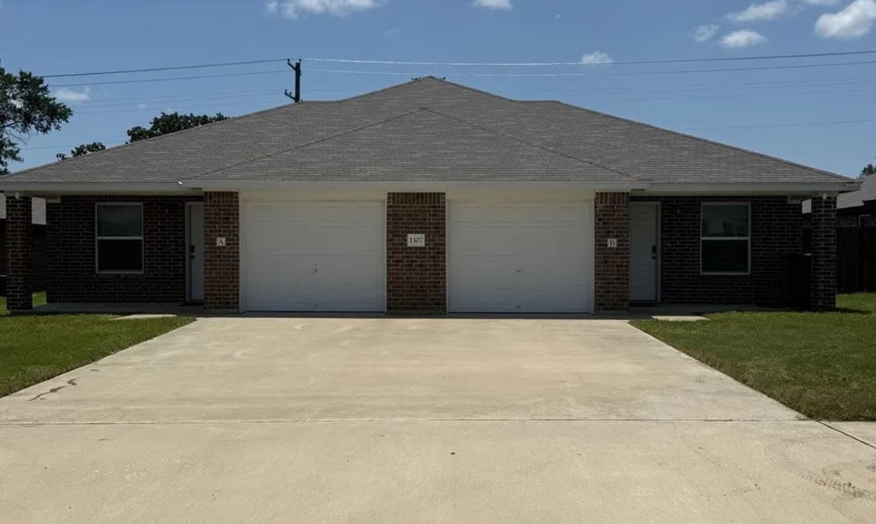 Photo - 1307 Liberation Ln Townhome