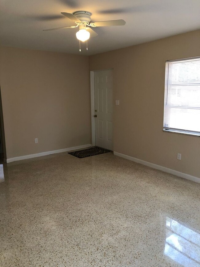 Photo - Quaint 2/1.5 bath home