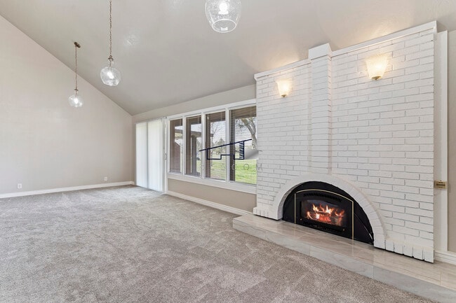 Photo - 26 White Barn Dr Unit 26