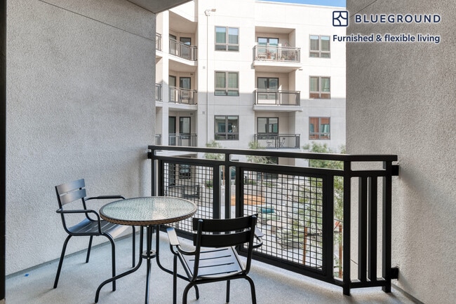 Photo - 6701 Shellmound St Unidad FL4-ID1467