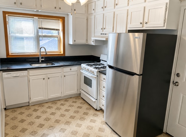 Building Photo - 2623 W Fitch Ave Unit 1