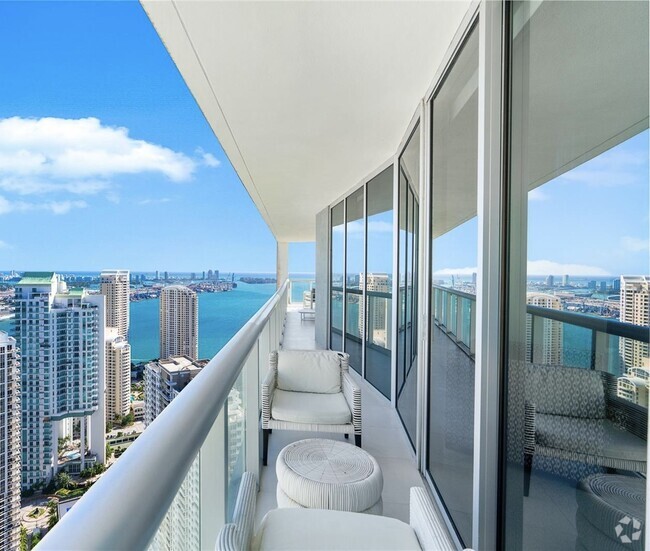 Building Photo - 495 Brickell Ave Unit 4802 Rental