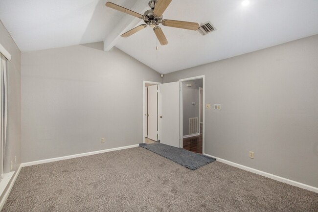 Photo - 17002 Sky Blue Pl