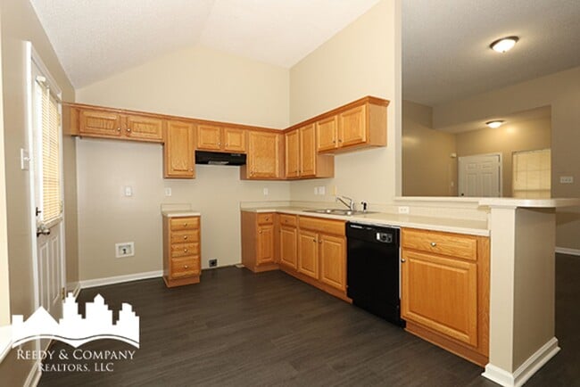 Photo - Modern Home with Master Bathroom