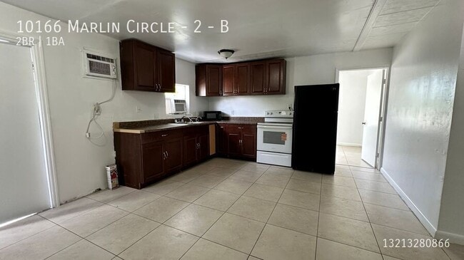 Building Photo - 10166 Marlin Cir Unit B