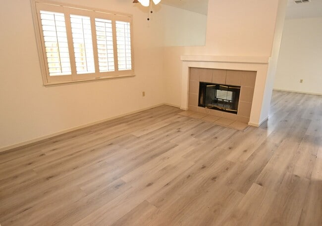 Photo - 1105 Vista Pointe Cir