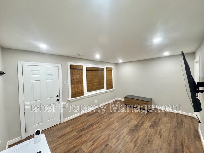 Photo - 518 Northside Ave