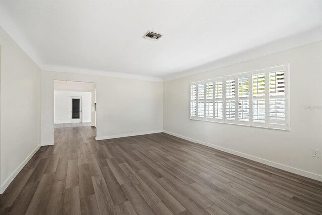 Photo - 662 Villa Grande Ave S