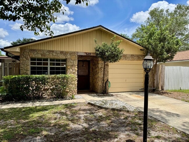 Building Photo - Newly Renovated 3/2 Home ~ Updated Kitchen ~ Fenced Yard!