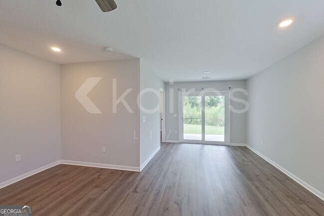 Photo - 52 Cottage Grove Dr