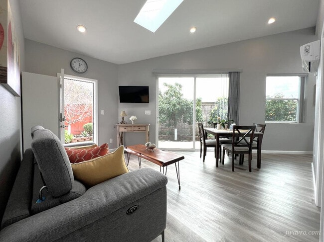 Photo - 476 Fiesta Dr Unidad A