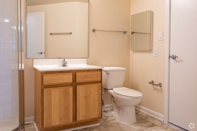 2BR, 2BA - 1,505SF - Second Bathroom