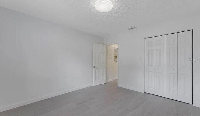 Photo - Renovated 2bed/1bath Apartment in Eustis! ... Unidad D