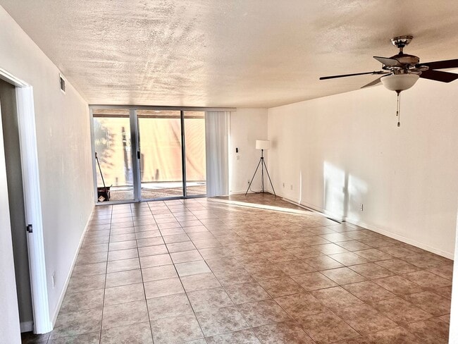 46255 Portola Ave Unidad Palm Desert -46255 Portola Unit B