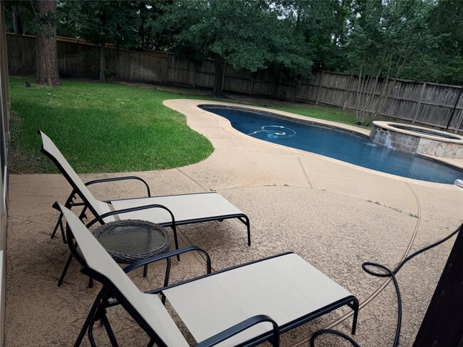 Photo - 130 E Lasting Spring Cir