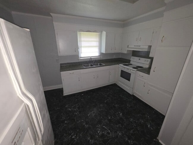 Photo - 3133 Monticello Dr