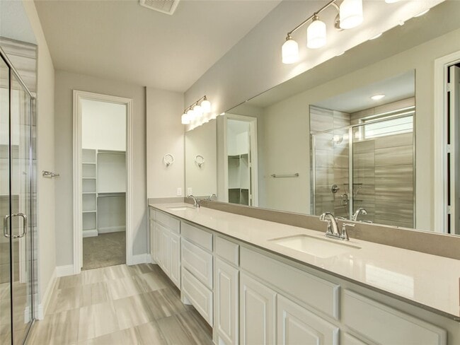 Photo - 3717 Brinkley Dr