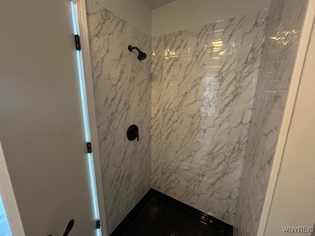 Photo - 755 Center St