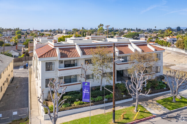 5105 Inglewood Blvd Culver City, CA 90230-5900