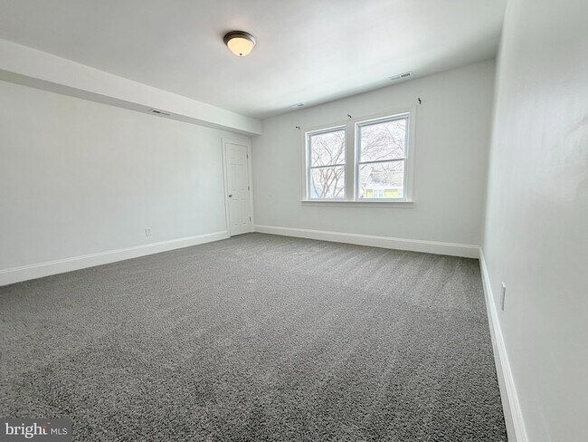 Photo - 1709 Trinidad Ave NE Unit 3